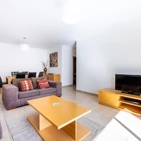 Quinta Palmeiras - Darlene Lagos